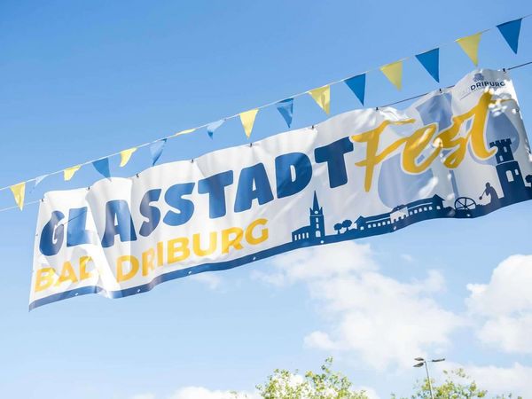 Veranstaltungsbanner auf dem Bad Driburger Glasstadtfest